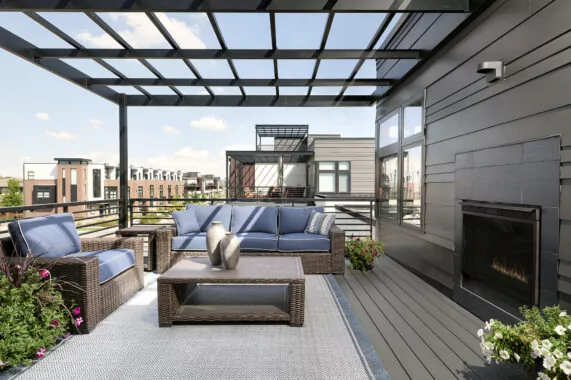 Atlas_End_Roof Patio