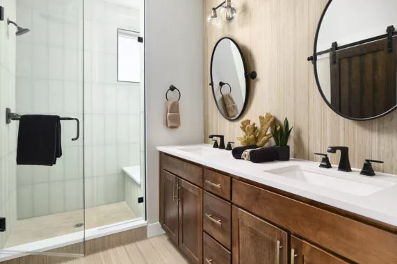 townhome bathroom