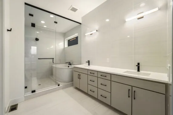 Montmere C Plan primary bath