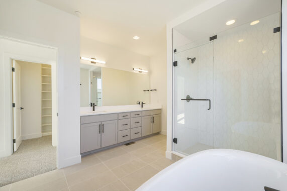 Montmere g plan bath