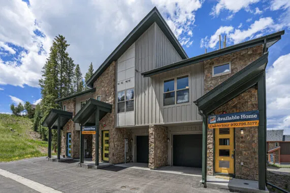 9 explorers ave exterior