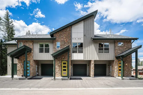 elkhorn townhome exterior